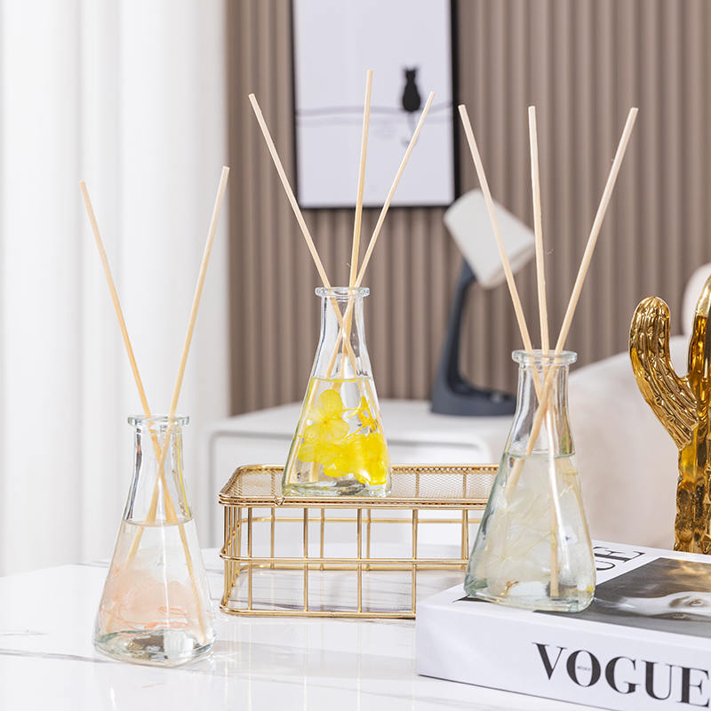 Bouteille triangulaire de fleurs séchées de vigne, diffuseur de roseaux d'aromathérapie d'intérieur sans feu