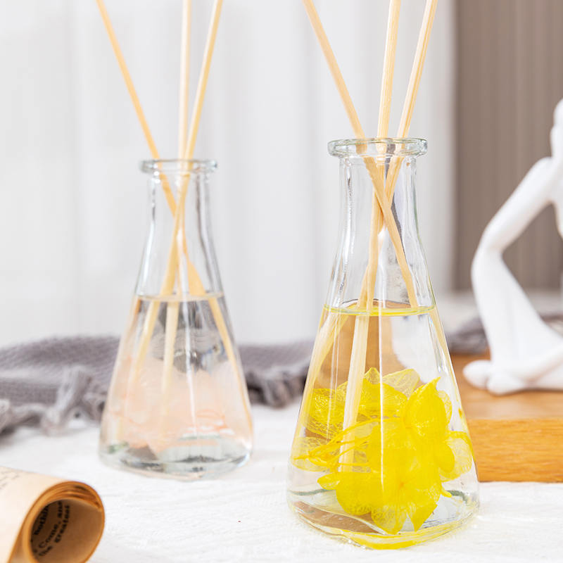 Bouteille triangulaire de fleurs séchées de vigne, diffuseur de roseaux d'aromathérapie d'intérieur sans feu