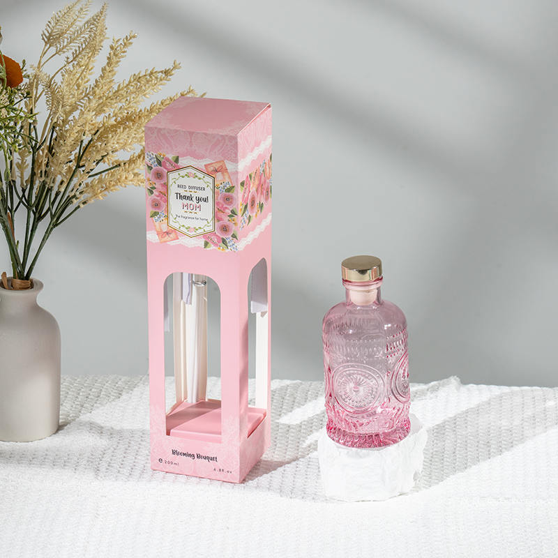 Diffuseur de roseaux en bouteille en verre élégant pour la fête des mères - fabricant de parfum d'intérieur