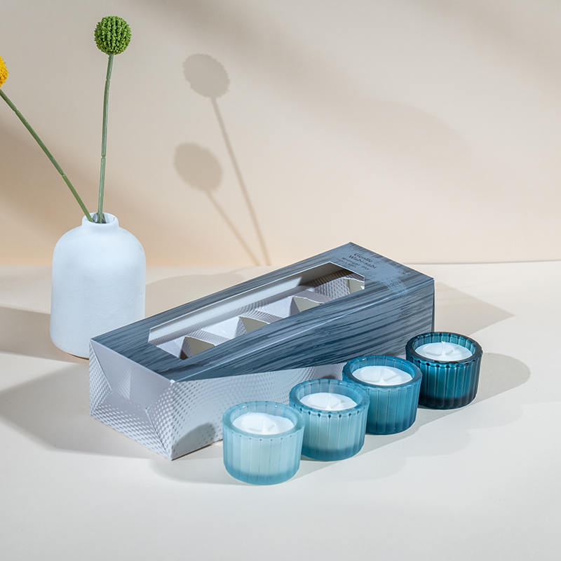 Ensemble de 4 petits bougeoirs en verre nain à rayures verticales