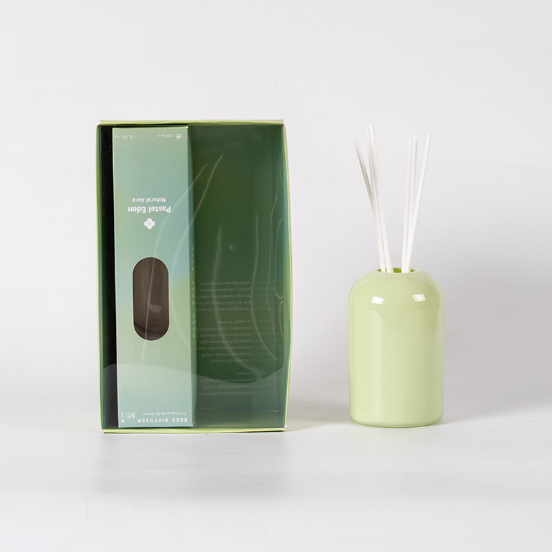 Diffuseur de roseaux en bouteille ronde en verre Transparent à haute volatilité, aromathérapie de style grand volume