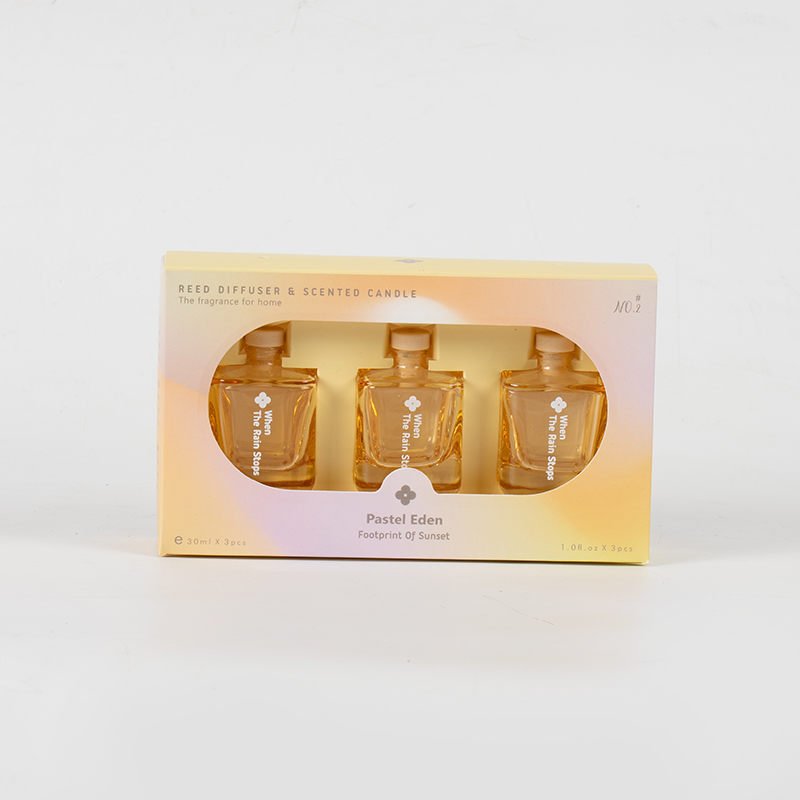 Ensemble de diffuseur de roseaux en bouteille carrée 3 pièces-ensemble d'arômes 3 pièces
